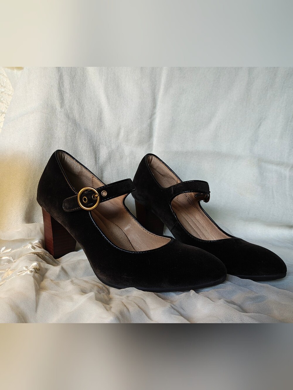 Sofft Green Mary Jane Block Heel Pumps